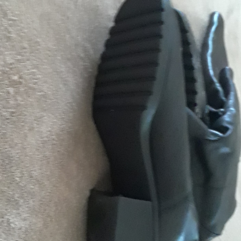 Boots - Picture 2 of 4